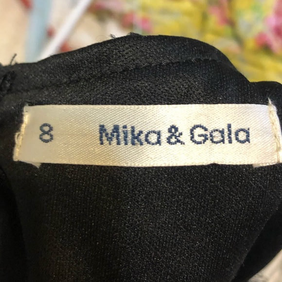 LF BLACK LACE ROMPER - Picture 2 of 5